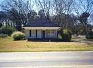 95 Glenn Carrie Rd, Hull, GA 30646