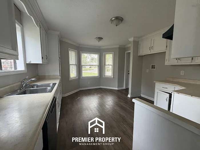1808 Countryside Ln NW — Photo 4