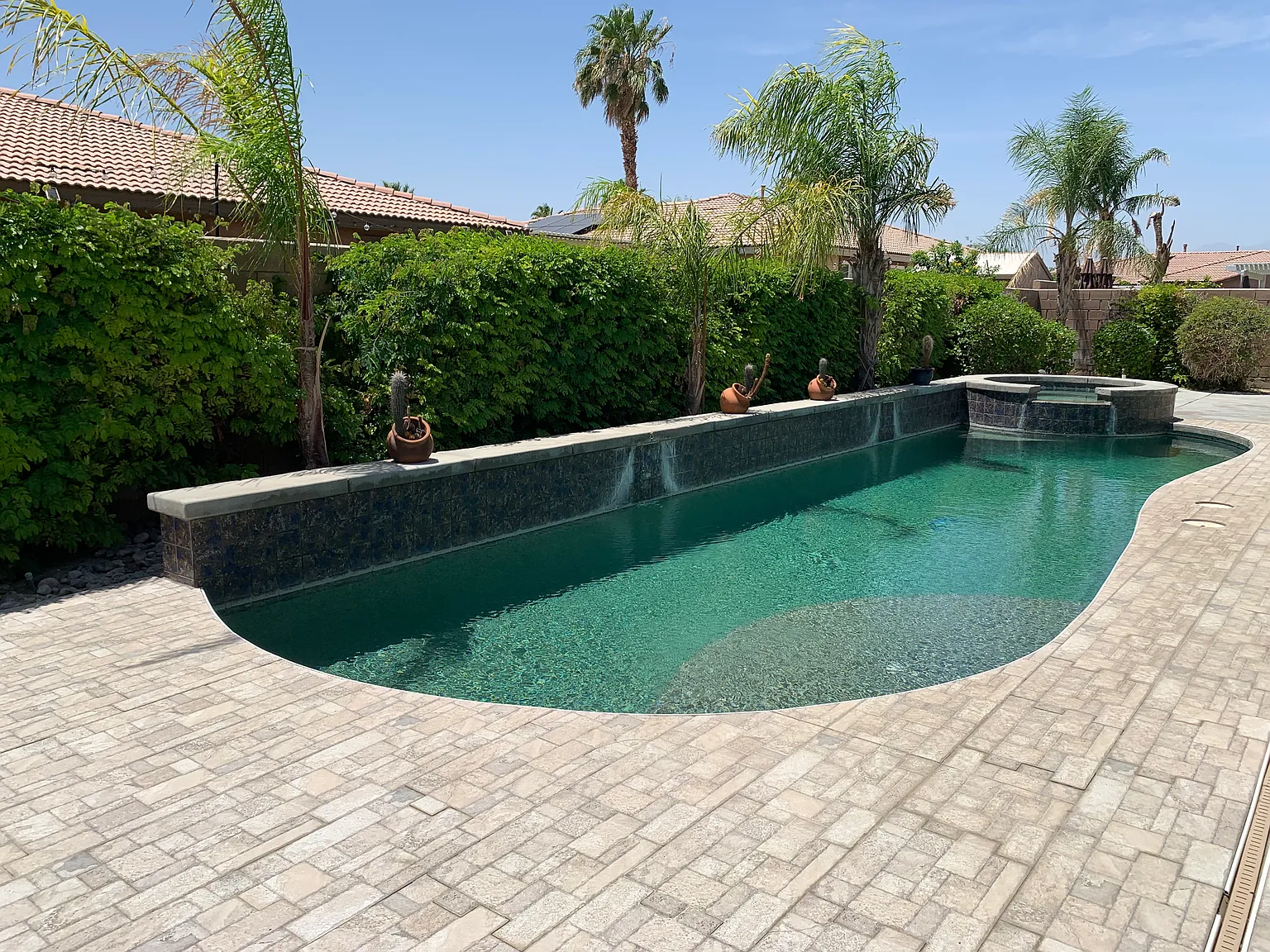 6 bed, 2901 sqft, $4,800 — Photo 2