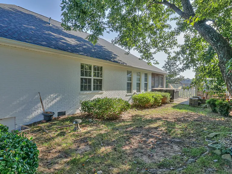 1236 Hunters Point Ln — Photo 44