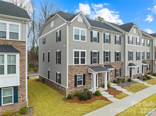 3210 Timber Mill Dr, Matthews, NC 28104