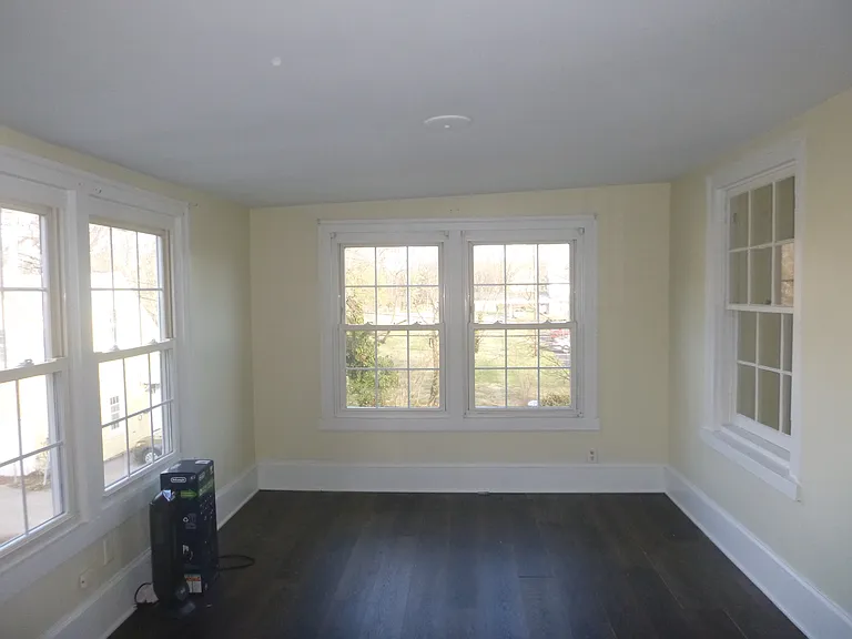 Dining room is about 10x14