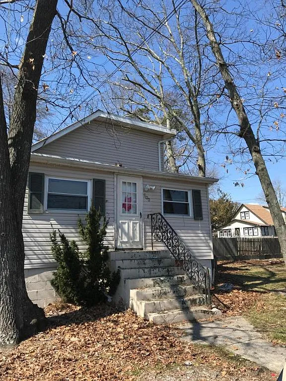 500 Fairfield Ave photo 1