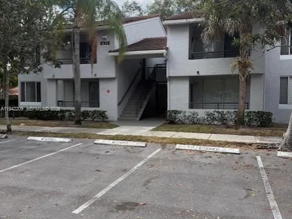 631 Lyons Rd APT 12101, Pompano Beach, FL 33063