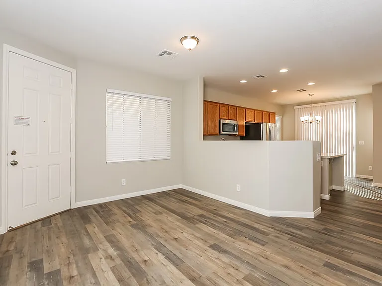 6511 Goldfield St — Photo 4