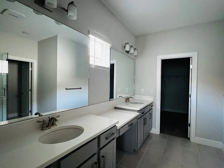 11035 Devonbridge Dr — Photo 48