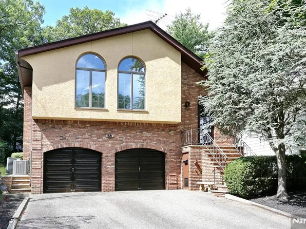 38 Irving Ave, Englewood Cliffs, NJ 07632