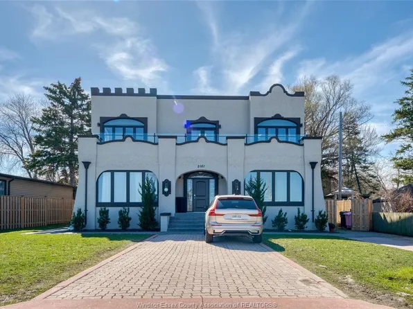 2161 Riverside Dr W #3, Windsor, ON N9B 1A8