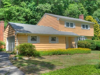 254 Stoddards Wharf Rd, Gales Ferry, CT, 06335