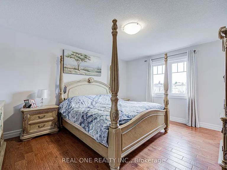 27 Cranston St #UPPER — Photo 25