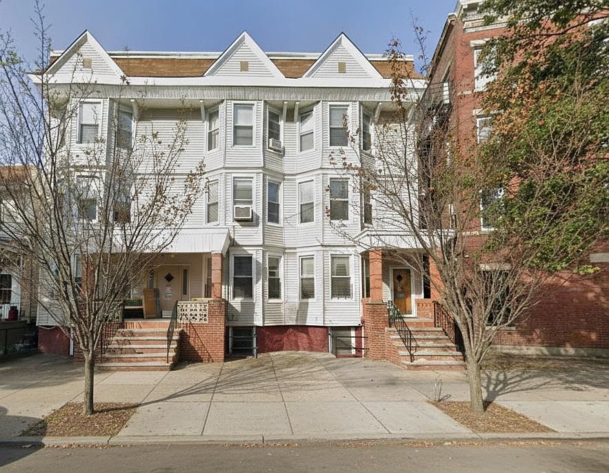 1st image of 47 Liberty Ave