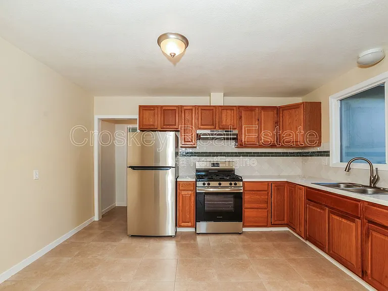 355 12th St #355 — Photo 7