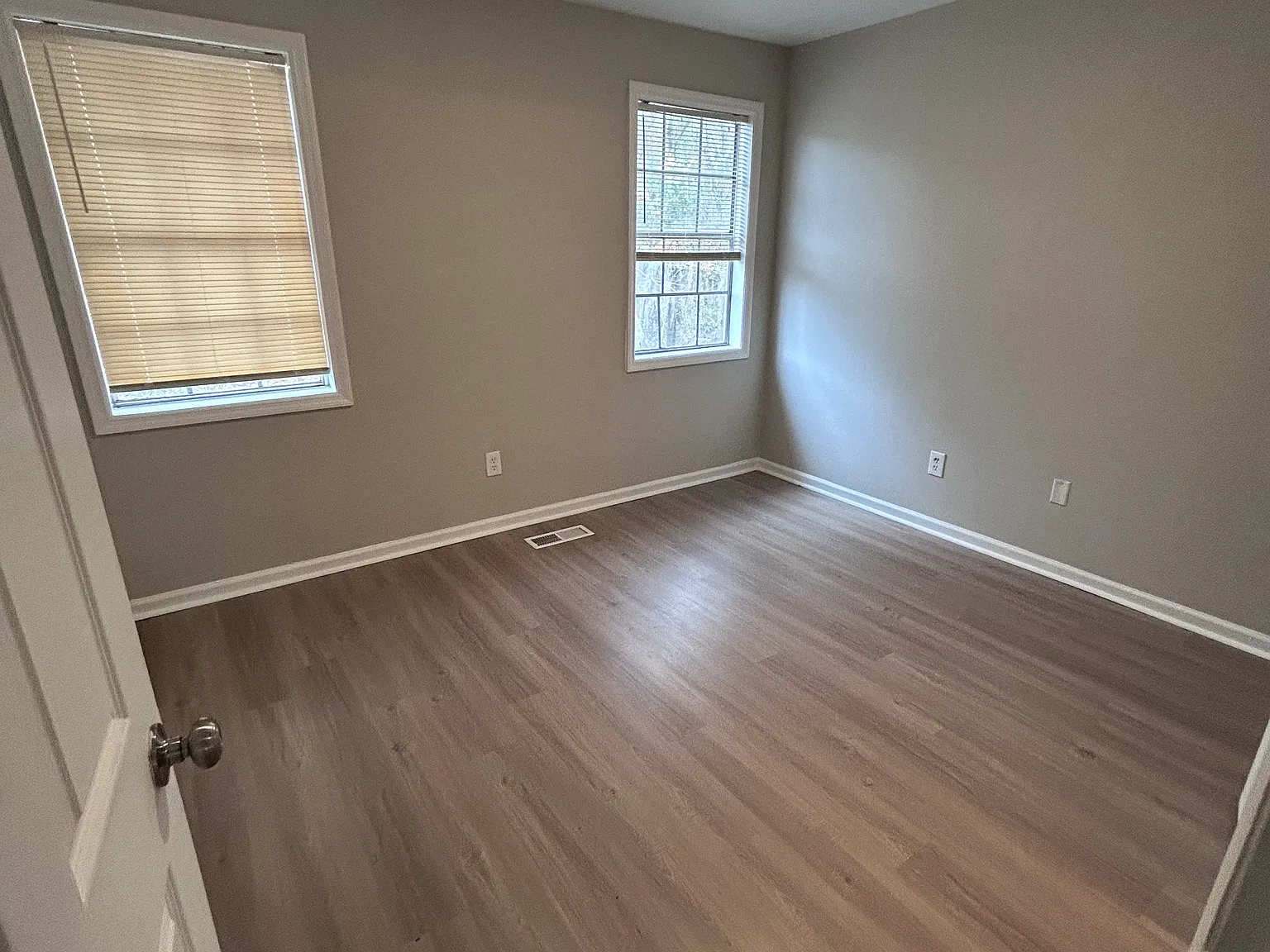 2 bed, $1,800 — Photo 3