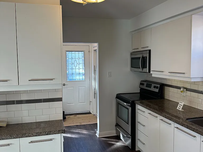 45 Bayview Pkwy — Photo 11
