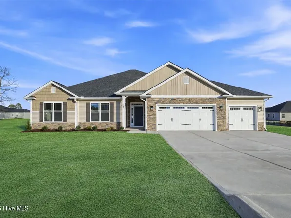 104 Manchester Court, La Grange, NC 28551