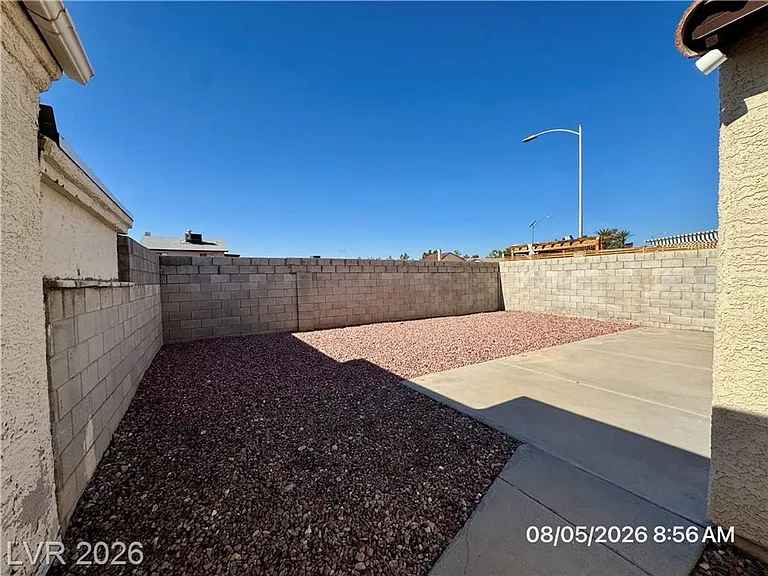 7749 Success Ct — Photo 27