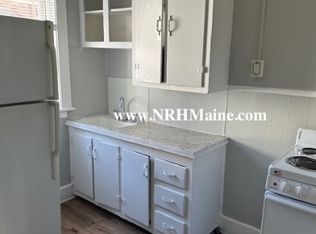 34 College St #5, Lewiston, ME 04240