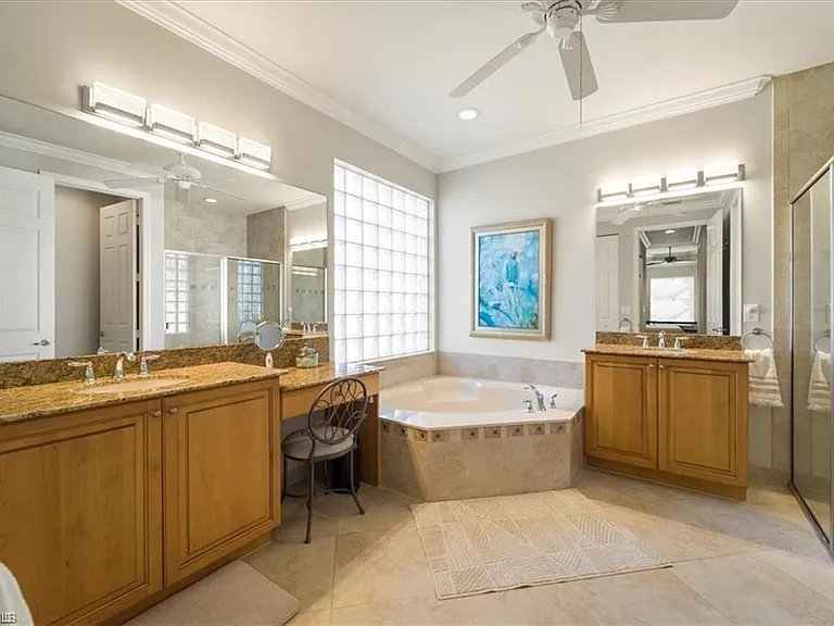6670 Marbella Ln — Photo 14
