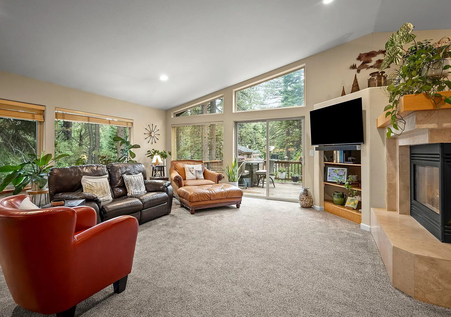 Spacious Incline Village Ski Retreat with Hot Tub — Photo 3