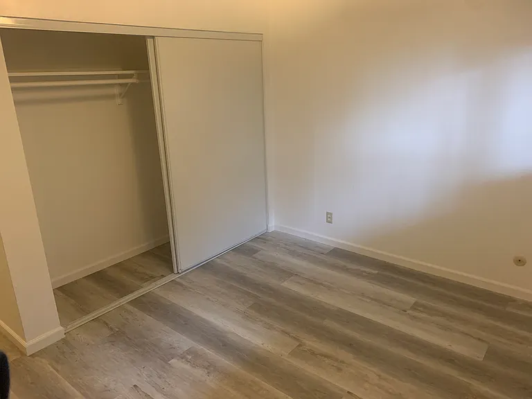479 Crescent St #12 — Photo 7