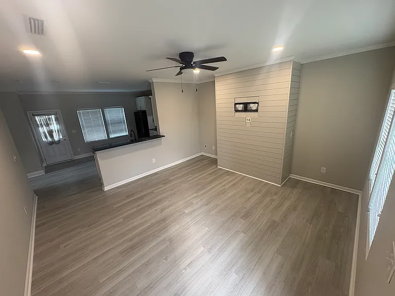 7047 Sonja Dr — Photo 6