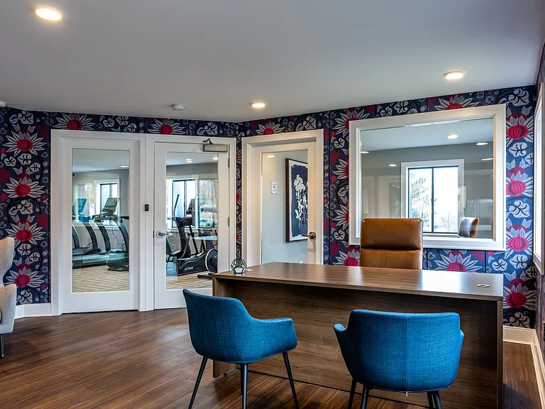 Leasing Center