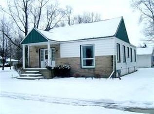 1908 Essex St, Essexville, MI 48732