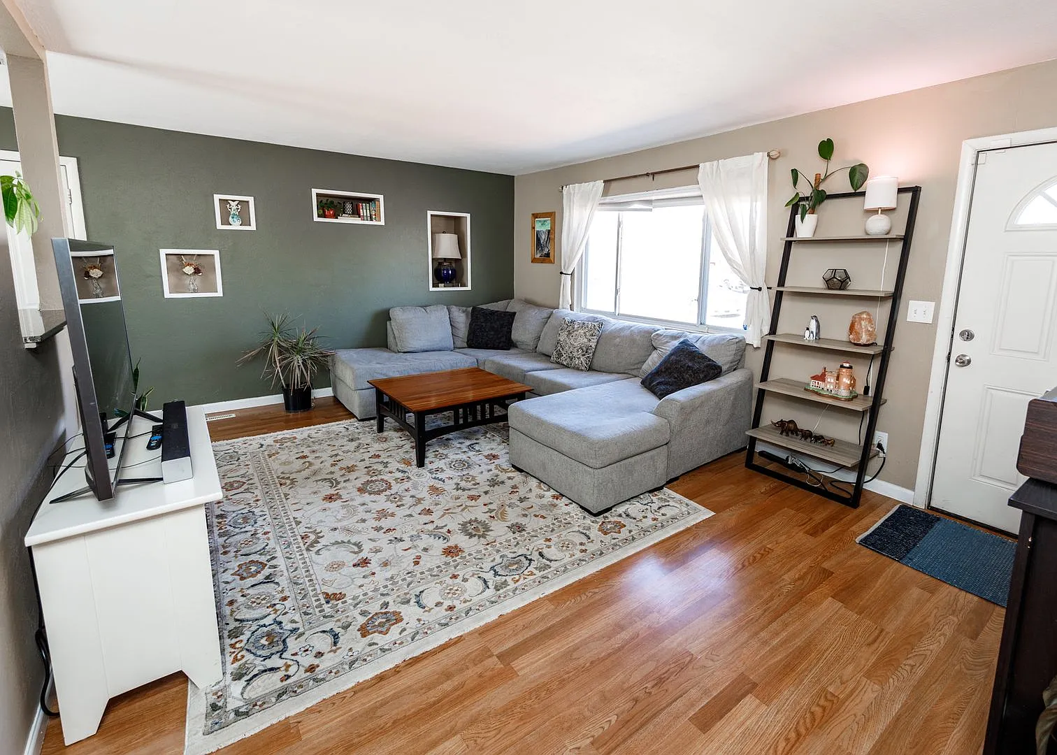 3 Bedroom/1 bath in Cheyenne Mountain area — Photo 4