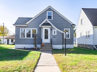 2427 Loomis STREET, La Crosse, WI 54603