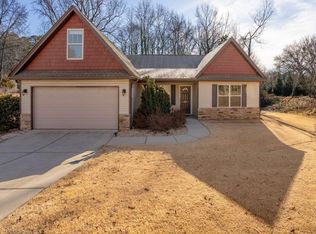 207 Blacks Dr, Greenville, SC 29615
