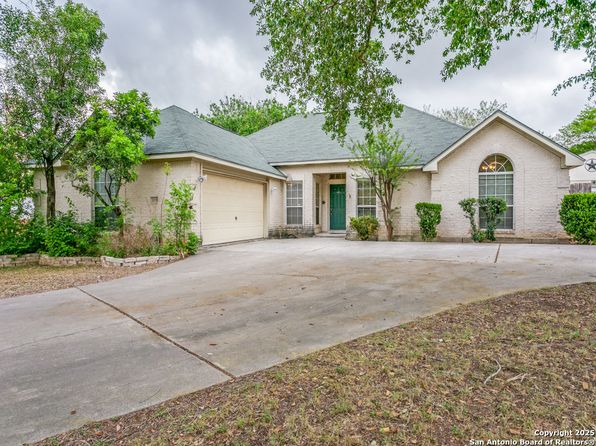 2035 Small Town Drive, New Braunfels, TX 78130