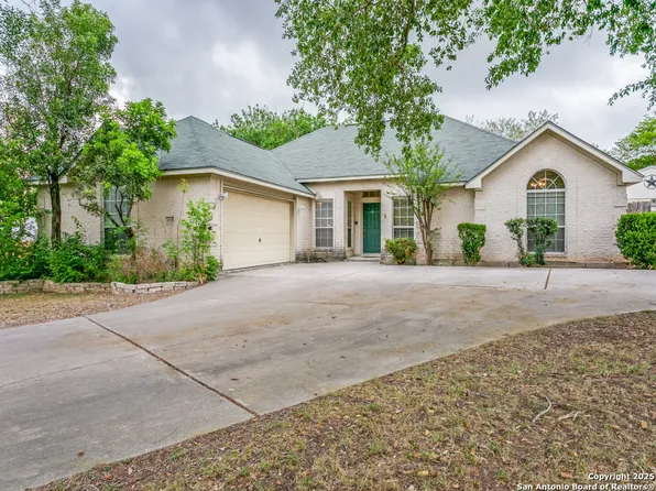2035 Small Town Drive, New Braunfels, TX 78130