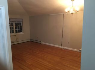 8241 Country Pointe Cir, Jamaica, NY 11427