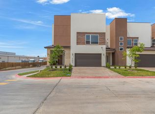 9653 McPherson Rd #101, Laredo, TX 78045