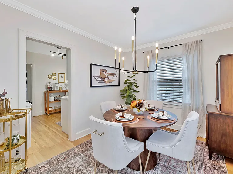 427 N Battin Ave — Photo 33