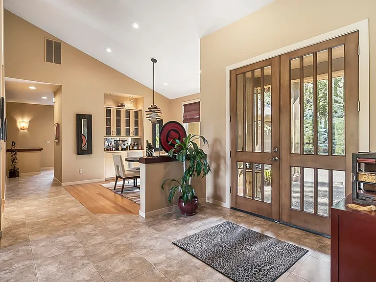 3560 NW Braid Dr — Photo 2