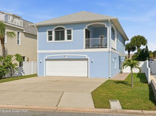 320 Harding Ave, Cocoa Beach, FL 32931
