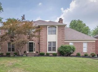 9607 Tamarisk Pkwy, Louisville, KY 40223