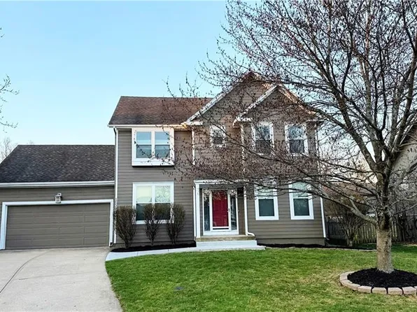 15315 W 150th St, Olathe, KS 66062