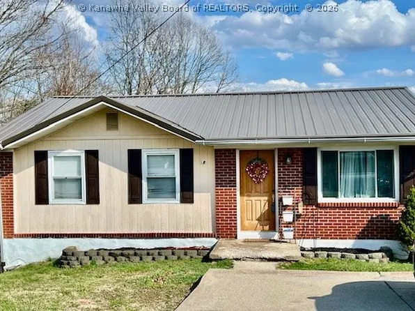 1452 Clearview Heights Rd, Charleston, WV 25312