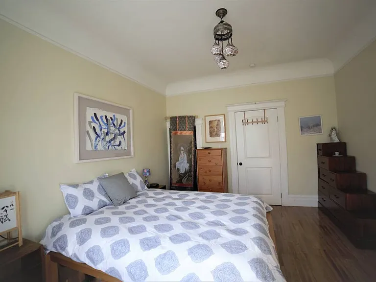 274 Lexington St #B — Photo 2