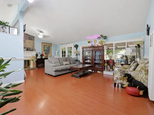 2578 Moonstone Dr, San Diego, CA 92123