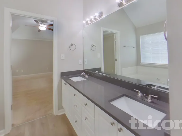 6902 Fenwick Dr — Photo 11