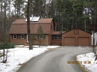 28 Fletcher Ln, Hollis, NH 03049