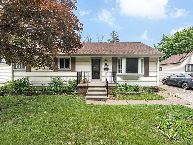 2032 Ford Blvd — Photo 5