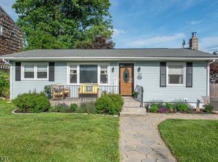 123 Idalroy Trl, Hopatcong Boro, NJ 07843