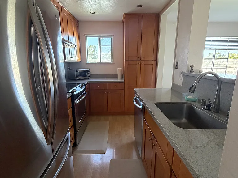 1943 Mount Vernon Ct #202 — Photo 18