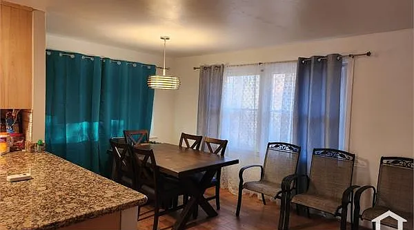 3 bed, 1200 sqft, $1,750 — Photo 4