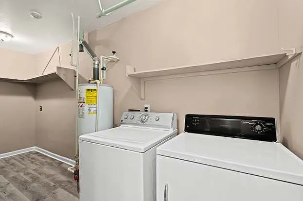 Building Photo - 42453 Lilley Pointe Dr
