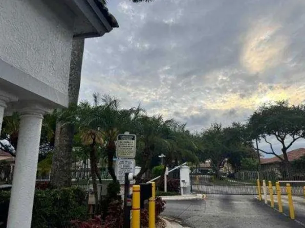 13754 SW 32nd St, Miramar, FL 33027